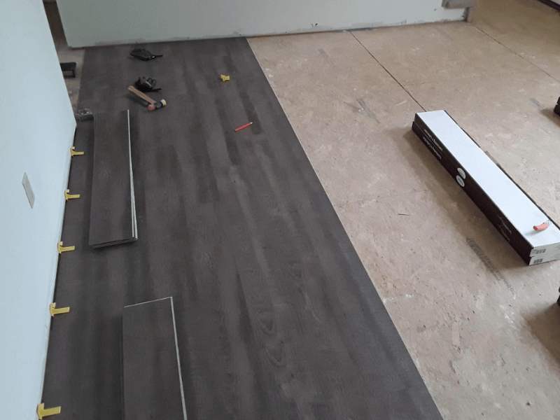 Using Spacers When Installing Laminate Flooring