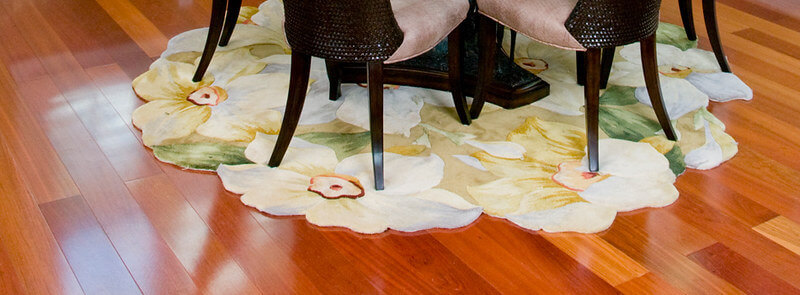 rug-on-furniture-for-laminate-flooring